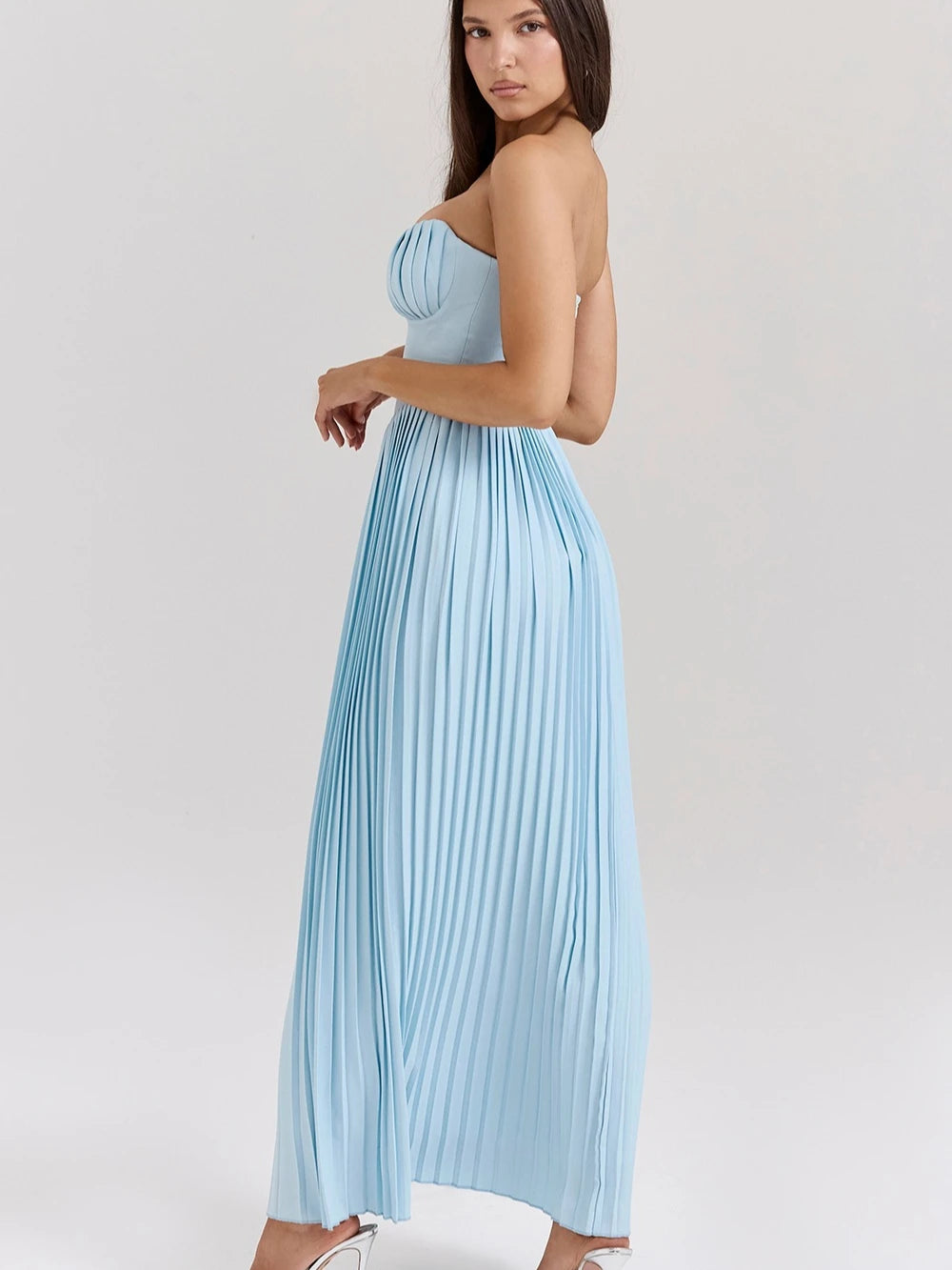 שמלת דגם מיכאלה